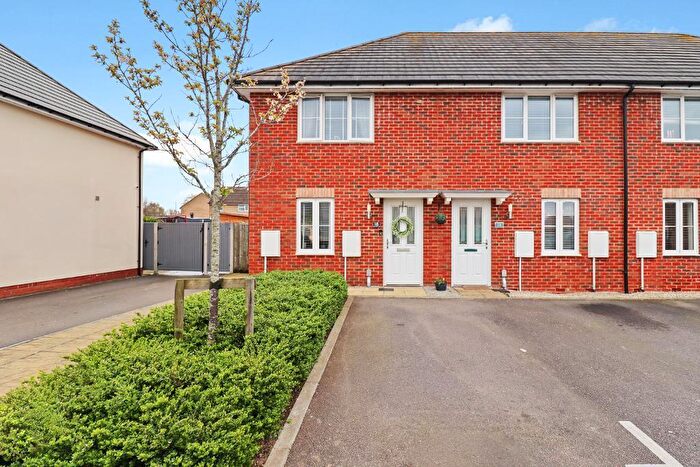 2 Bedroom End Of Terrace House For Sale In Rhondda Vale, Aylesham, Canterbury, Kent, CT3
