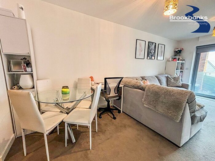 1 Bedroom Flat For Sale In Discovery Drive, Swanley, BR8