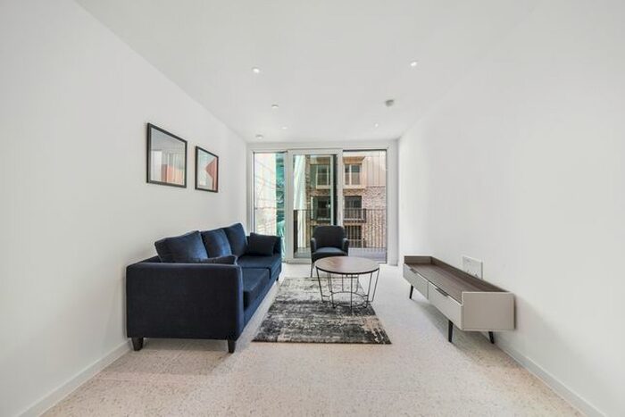 2 Bedroom Flat To Rent In Sidney Street, London, E1