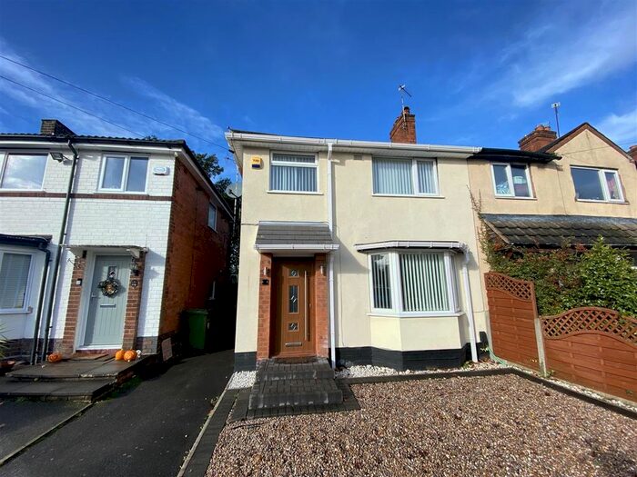 3 Bedroom Semi-Detached House To Rent In Cranmore Boulevard, Shirley, Solihull, B90