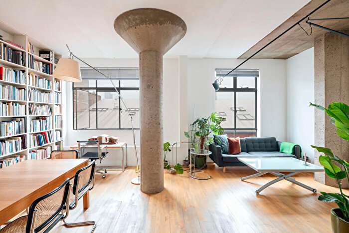 1 Bedroom Apartment For Sale In The Ziggurat Ii, London, EC1N