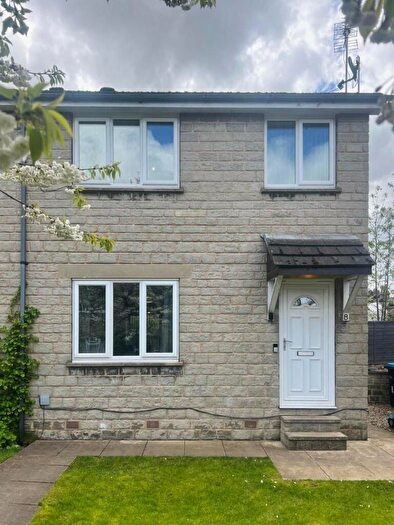 3 Bedroom End Of Terrace House To Rent In Kensington Square, Harrogate, HG2