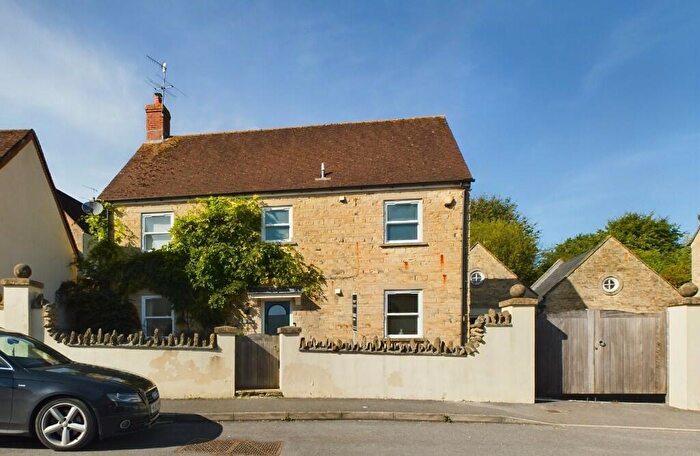 4 Bedroom Detached House For Sale In Tolbury Mill, Bruton, Somerset, BA10