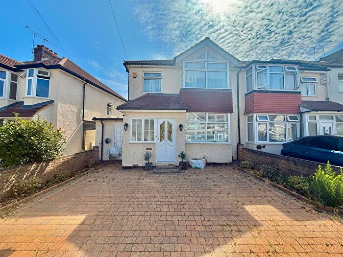 3 Bedroom Property To Rent In Denecroft Crescent, Hillingdon, UB10