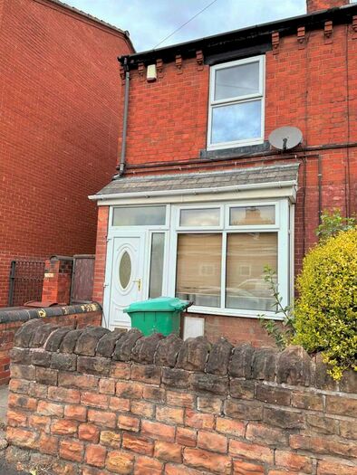 2 Bedroom End Of Terrace House To Rent In Piccadly, Bulwell, NG6