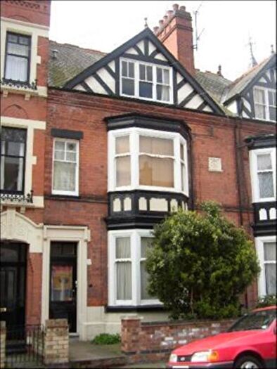 9 Bedroom Terraced House For Sale In Ashleigh Road, Leicester, LE3