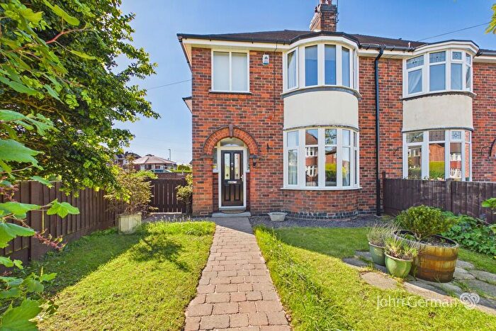 3 Bedroom Semi-Detached House For Sale In Windsor Road, Stafford, ST17