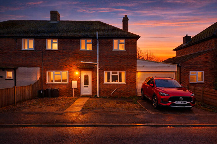 4 Bedroom Semi-Detached House For Sale In Clough Road, Gosberton Clough, PE11