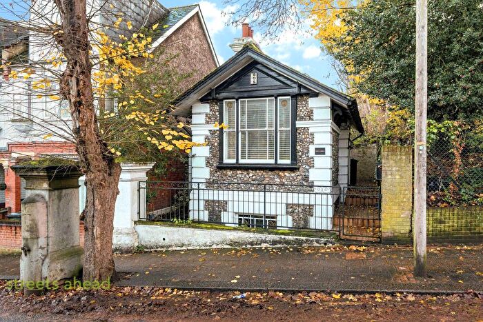 1 Bedroom Detached House To Rent In Southbridge Place, Croydon, CR0