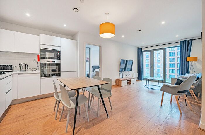 2 Bedroom Flat To Rent In Windmill Street, Birmingham, West Midlands, B1