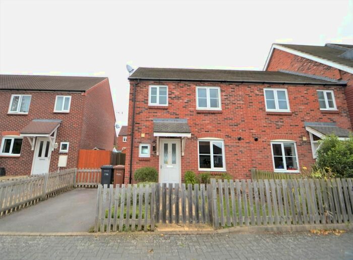 3 Bedroom End Of Terrace House To Rent In Barley Road, Andover, SP11