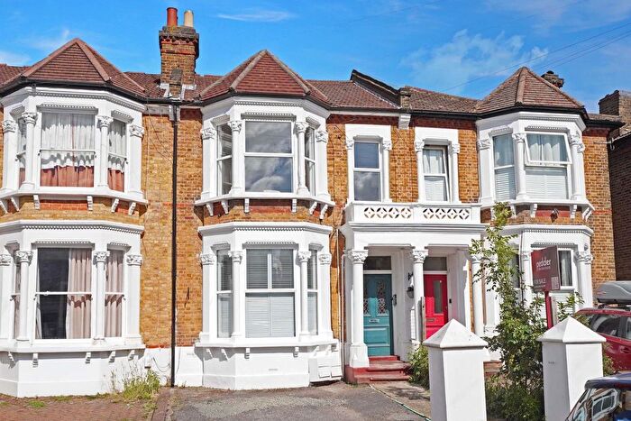 2 Bedroom Flat For Sale In Kilmorie Road, Forest Hill, London, SE23