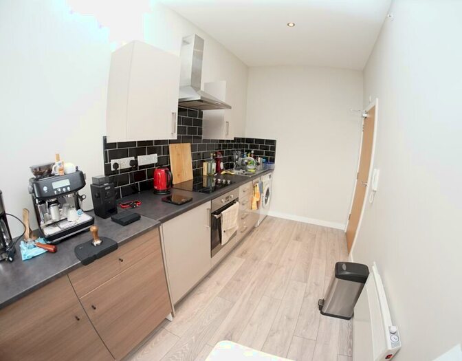 1 Bedroom Flat To Rent In City Exchange, Hall Ings, Bradford, Yorkshire, BD1