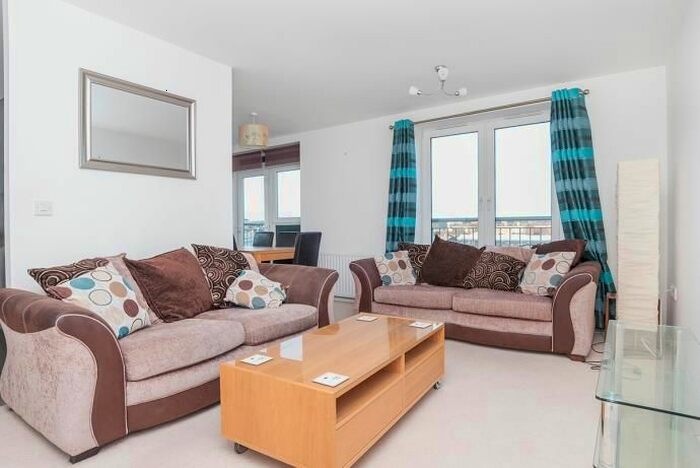 2 Bedroom Flat To Rent In Tinto Place, Edinburgh, EH6
