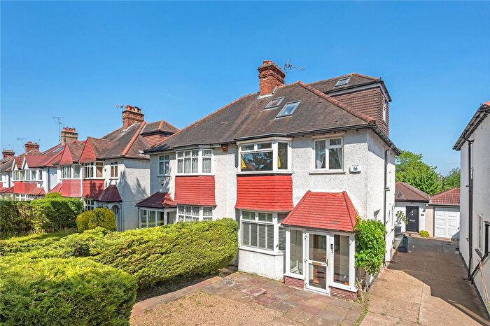 5 Bedroom Semi-Detached House To Rent In Sutherland Grove, London, SW18
