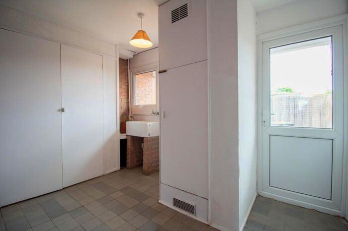 3 Bedroom Terraced House For Sale In Winston Court, Mannings Lane South, Chester, CH2