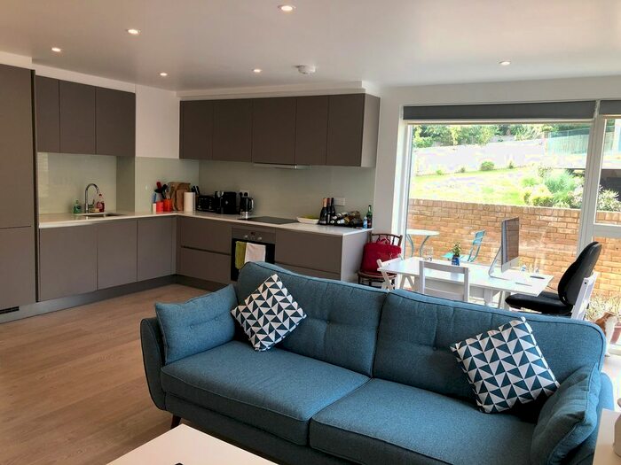 2 Bedroom Flat To Rent In Churchwood Gardens, Forest Hill, London, SE23