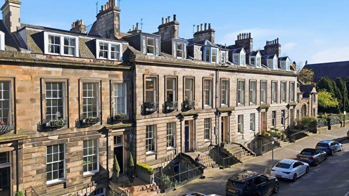 3 Bedroom Flat For Sale In / Inverleith Terrace, Stockbridge, Edinburgh, EH3