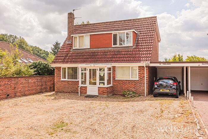 3 Bedroom Chalet For Sale In Poringland Road, Stoke Holy Cross, NR14
