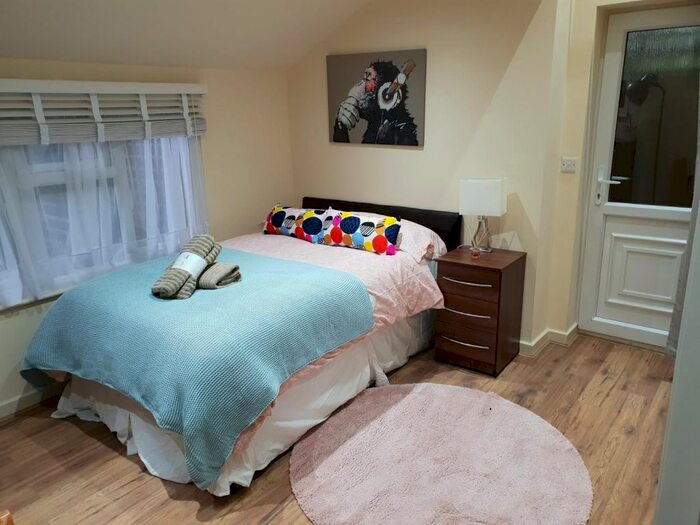 1 Bedroom Studio To Rent In Chatsworth Road, London, NW2