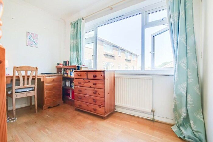 2 Bedroom Apartment For Sale In Shaftesbury Road, Canterbury, Kent, CT2