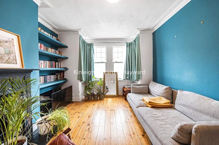 2 Bedroom Flat For Sale In Cheltenham Road, Upper Nunhead, London, SE15