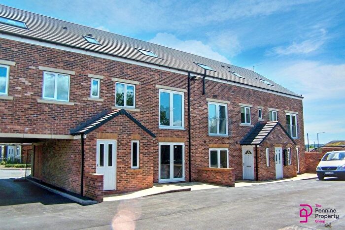 2 Bedroom Flat To Rent In Ballfield Fold, Kexborough/Darton, S75