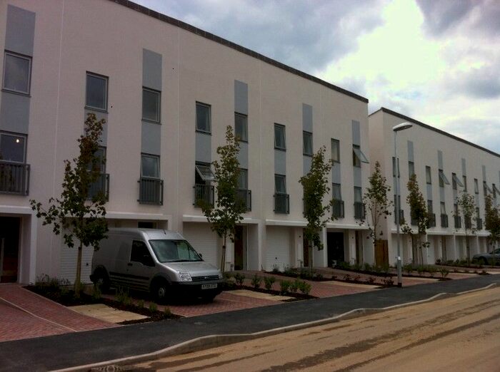 3 Bedroom Terraced House To Rent In Aviation Avenue, Hatfield, AL10