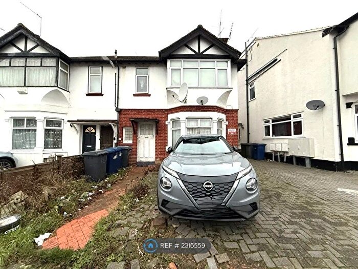 2 Bedroom Maisonette To Rent In Manor Park Crescent, Edgware, HA8