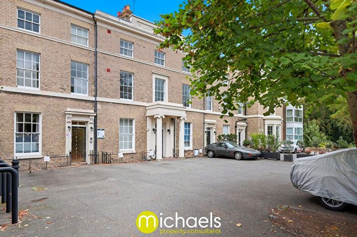2 Bedroom Flat For Sale In Lexden Road, Colchester, CO3