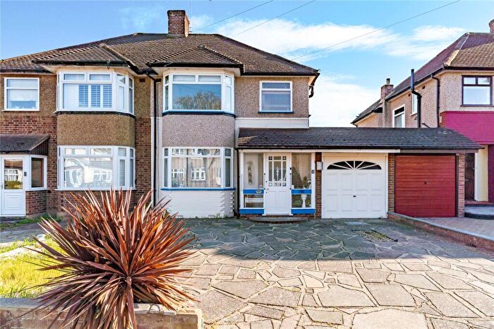 3 Bedroom Semi Detached House For Sale In Severn Drive, Upminster, RM14