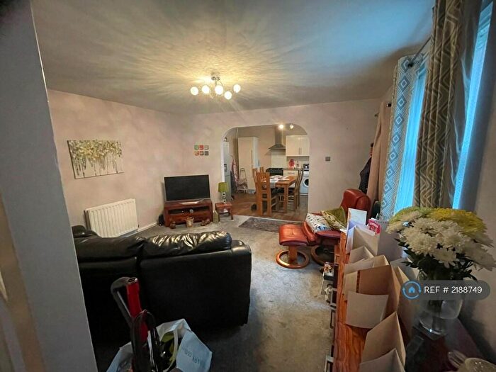 2 Bedroom Terraced House To Rent In Merchant Cottages, Lincoln, LN5