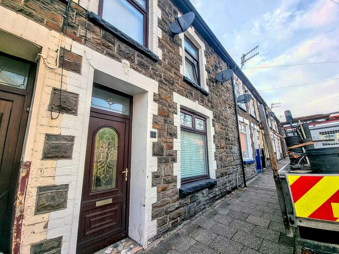 4 Bedroom Property To Rent In North Road, Ferndale, CF43