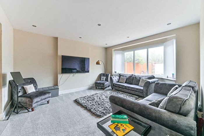 6 Bedroom Detached House For Sale In Kingston Vale, Roehampton, London, SW15