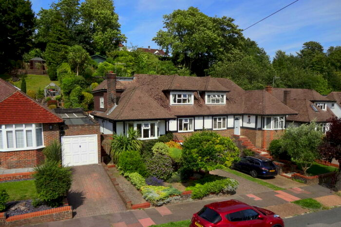 4 Bedroom Semi-Detached House To Rent In Valley Drive, Brighton, BN1