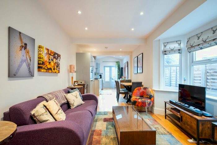 1 Bedroom Flat To Rent In Wellfield Road, London, SW16