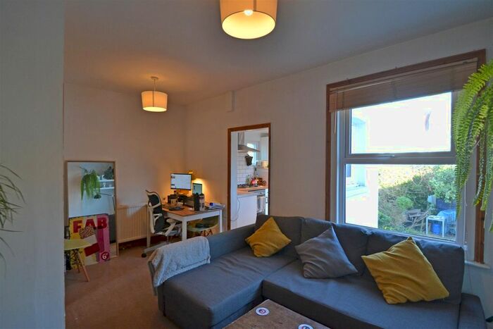 2 Bedroom Flat To Rent In Sandown Road, Brighton BN2