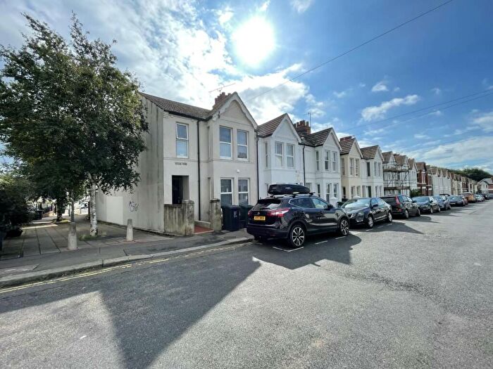 Studio To Rent In Ruskin Road, Hove, East Sussex, BN3