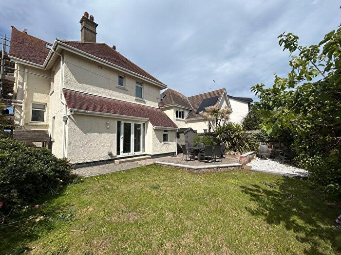 4 Bedroom Detached House For Sale In West Parade, Llandudno, LL30
