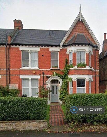 Studio To Rent In Rosendale Road, London, SE21