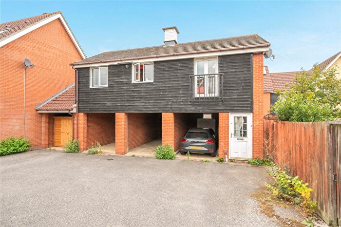 1 Bedroom Detached House For Sale In Kingfisher Road, Bury St. Edmunds, Suffolk, IP32