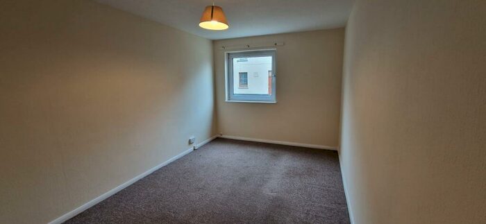 3 Bedroom Apartment To Rent In Albany Street, PL1
