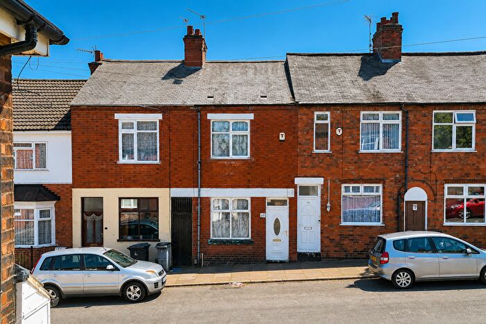 3 Bedroom Terraced House For Sale In Hobson Road, Leicester, Leicestershire, LE4