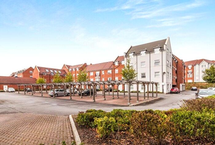 2 Bedroom Flat To Rent In Imogen House, Ashville Way, Wokingham, RG41