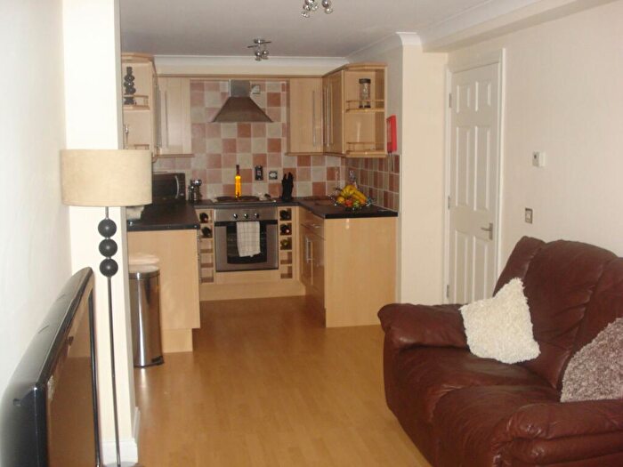 1 Bedroom Apartment To Rent In B Chapel Gardens, - Chapel Street, Luton, LU1