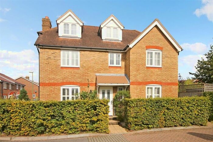 5 Bedroom Detached House To Rent In Oak Tree Drive, Hassocks, West Sussex, BN6