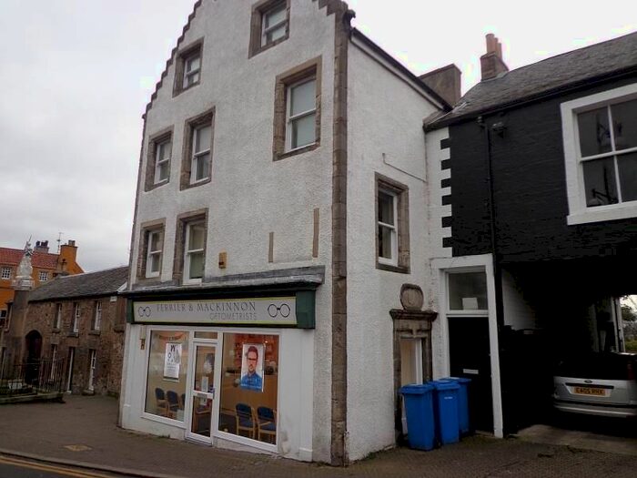 2 Bedroom Flat To Rent In High Street, Inverkeithing, KY11