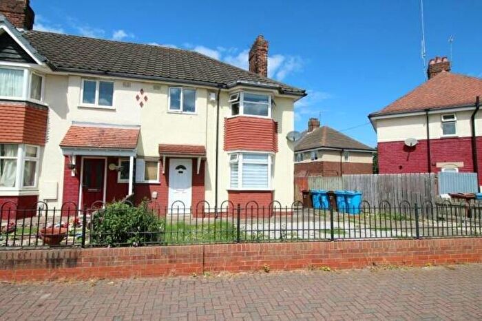 3 Bedroom End Of Terrace House To Rent In Th Avenue, Hull, East Yorkshire, HU6