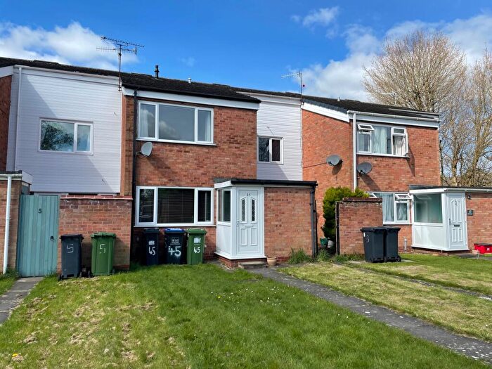 2 Bedroom House To Rent In Grassington Avenue, Warwick, CV34