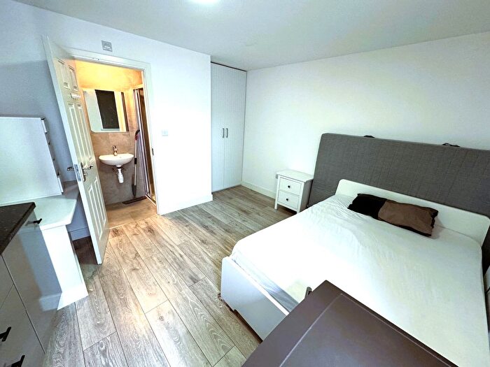 Studio To Rent In Quebec Road, Ilford, IG2